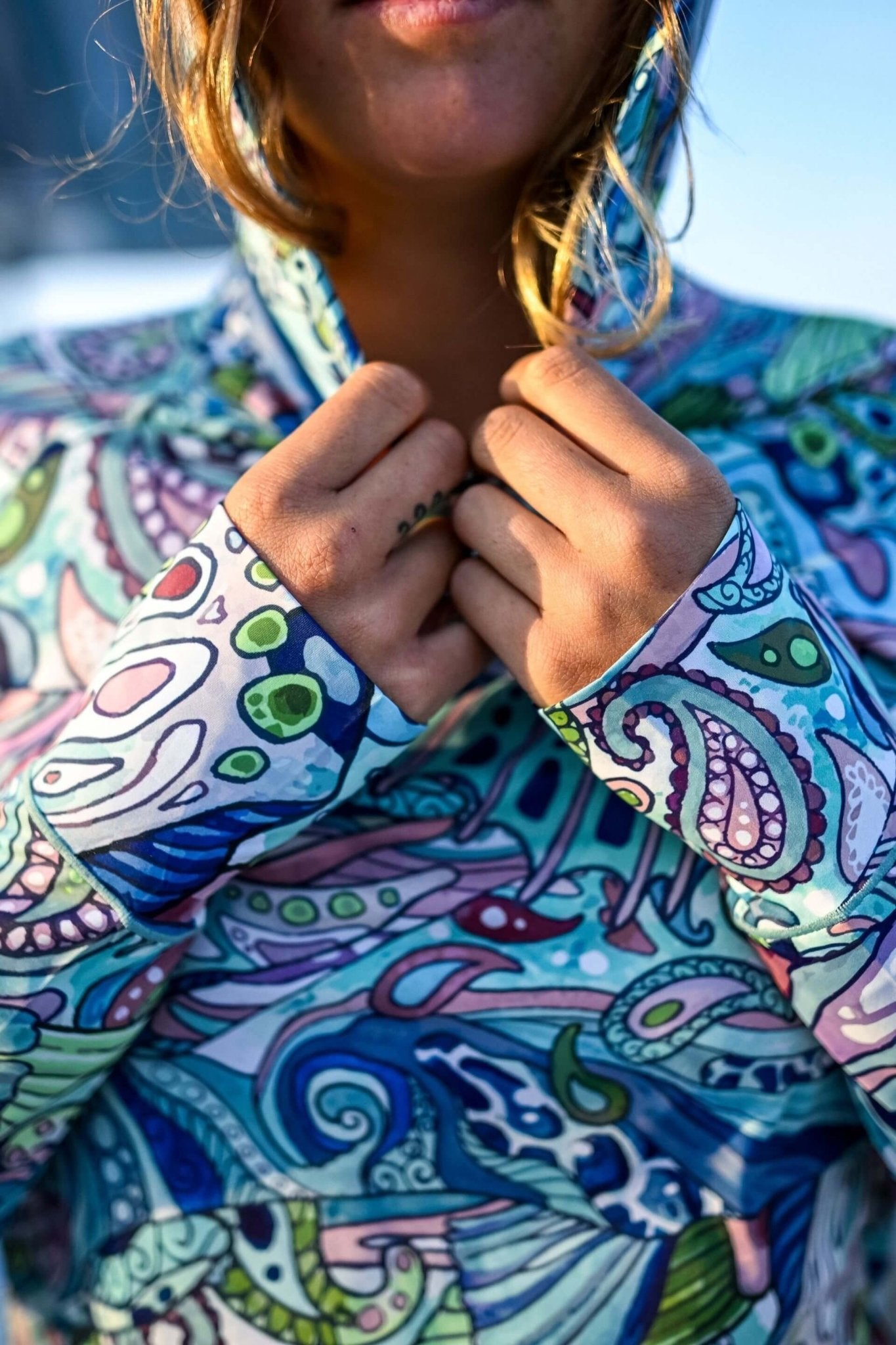 Radiant Redfish Solstice Hooded Sunshirt - FisheWear