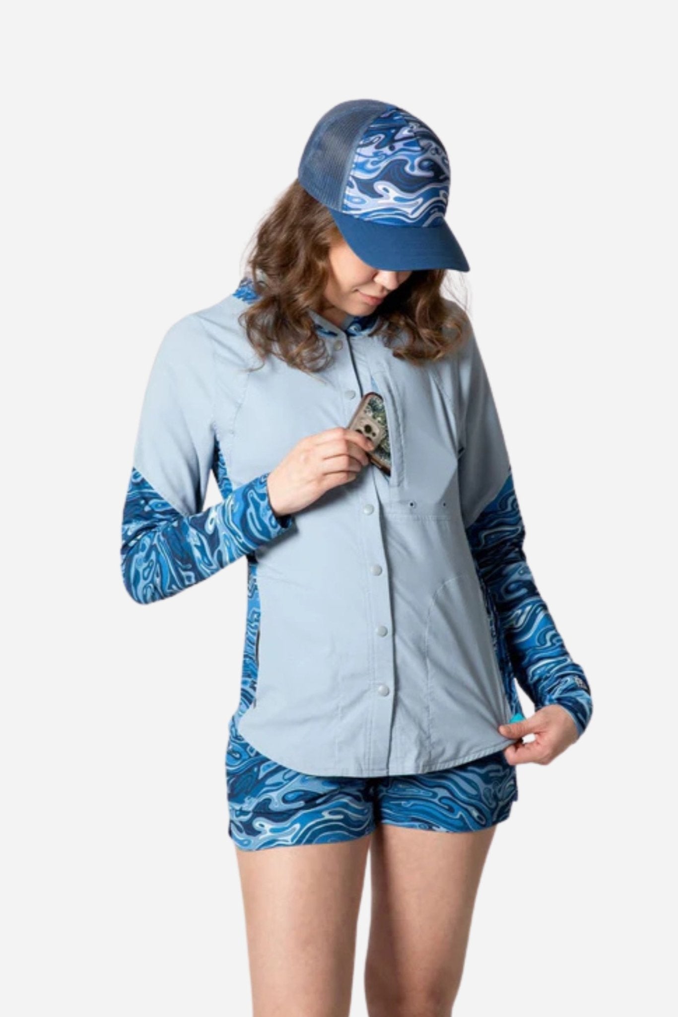 Coastline Hybrid Sunshirt – Women's UPF Fishing Shirt | FisheWear