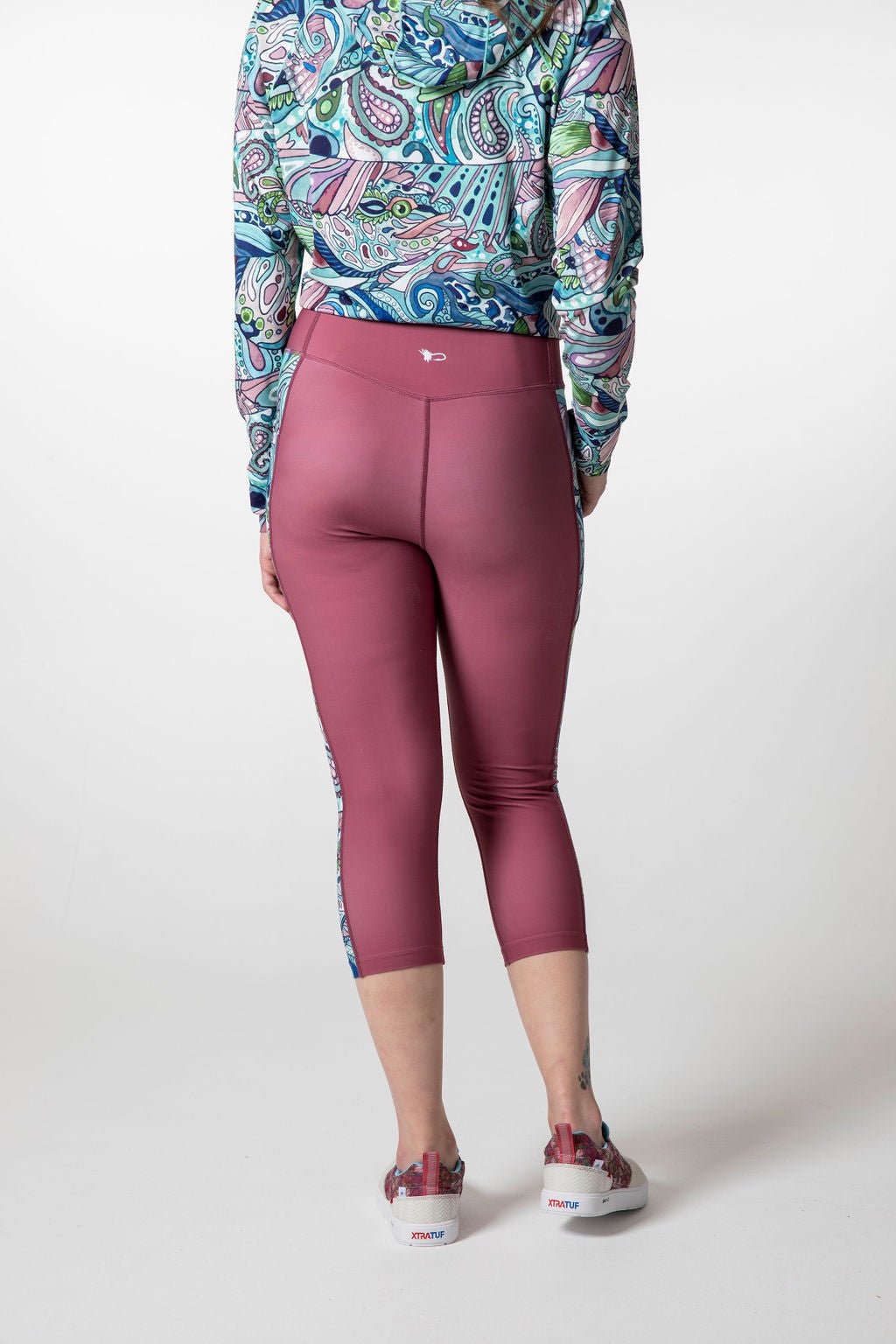 Radiant Redfish Pocket Capri Leggings - FisheWear